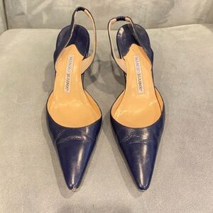 Manolo Blahnik Navy Carolyne heels 37